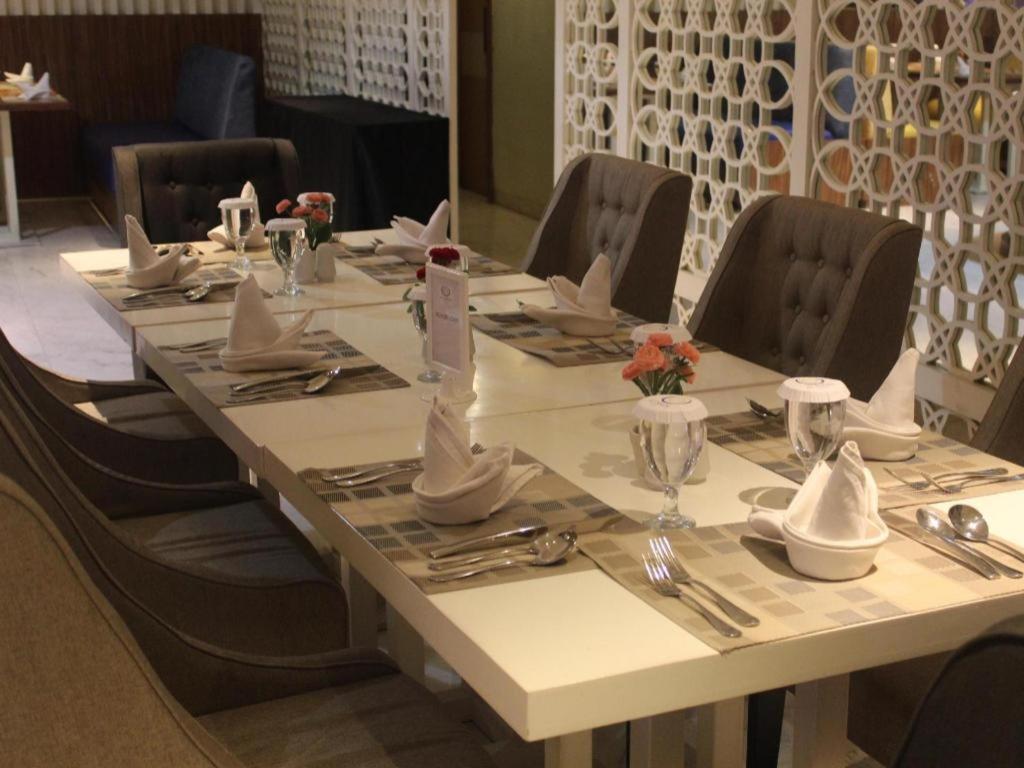 G'Sign Hotel Banjarmasin Banjarmasin  Buitenkant foto