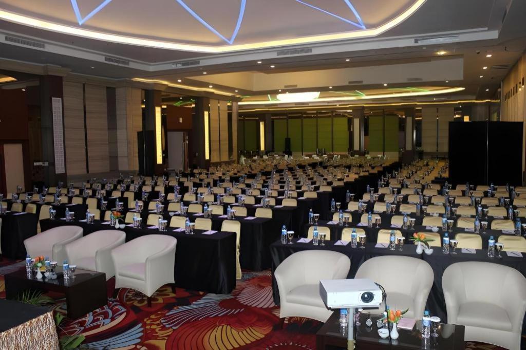 G'Sign Hotel Banjarmasin Banjarmasin  Buitenkant foto